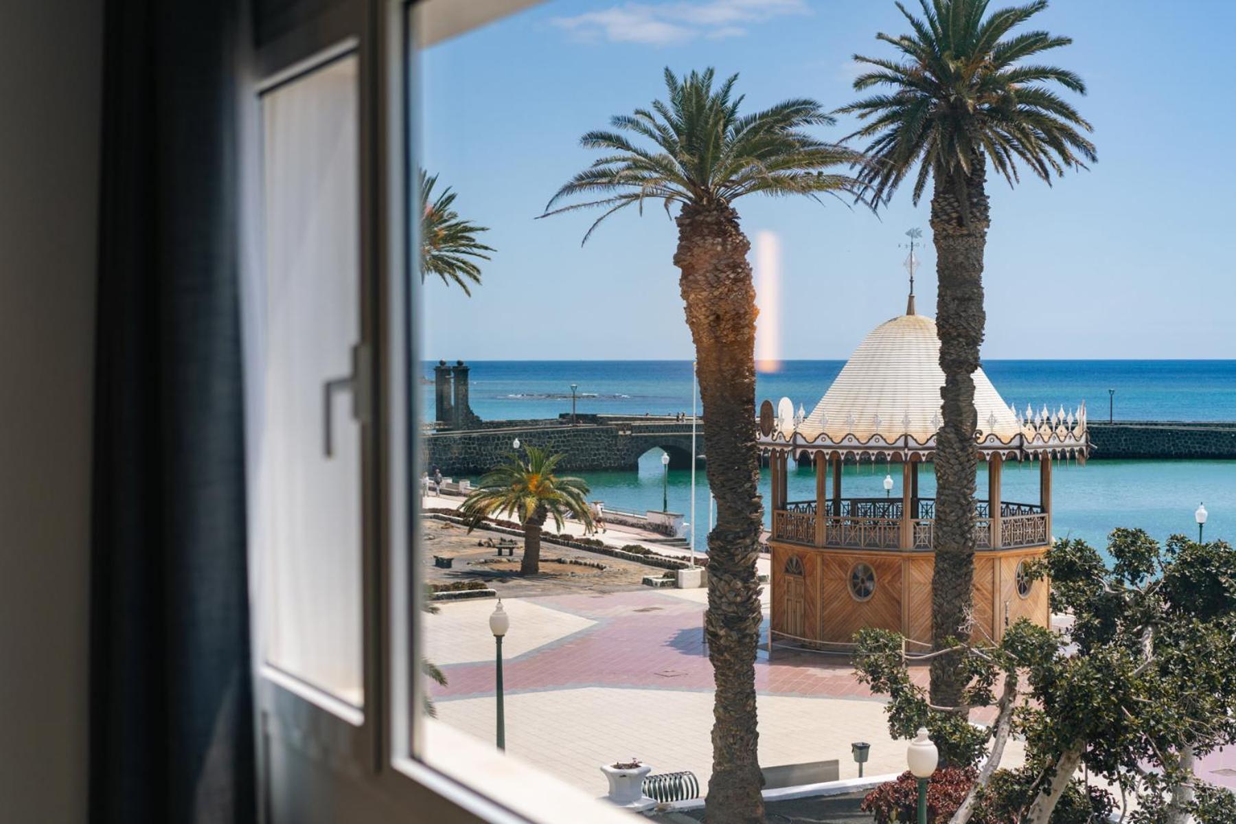 Blue Marina Suites - Boutique Apartments Arrecife  Zewnętrze zdjęcie